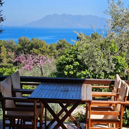 Yialasi Lejlighedshotel 3*