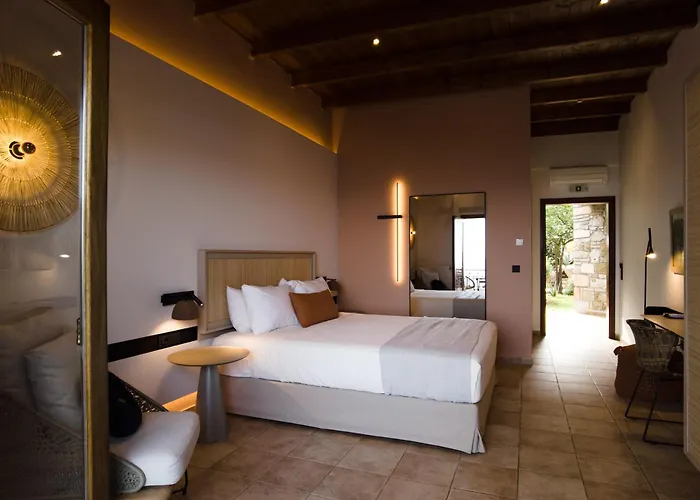 Aparthotel Yialasi