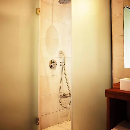 Aparthotel Yialasi 3*