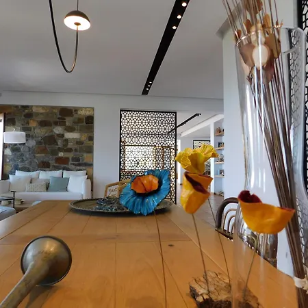 Apart-hotel Yialasi 3*